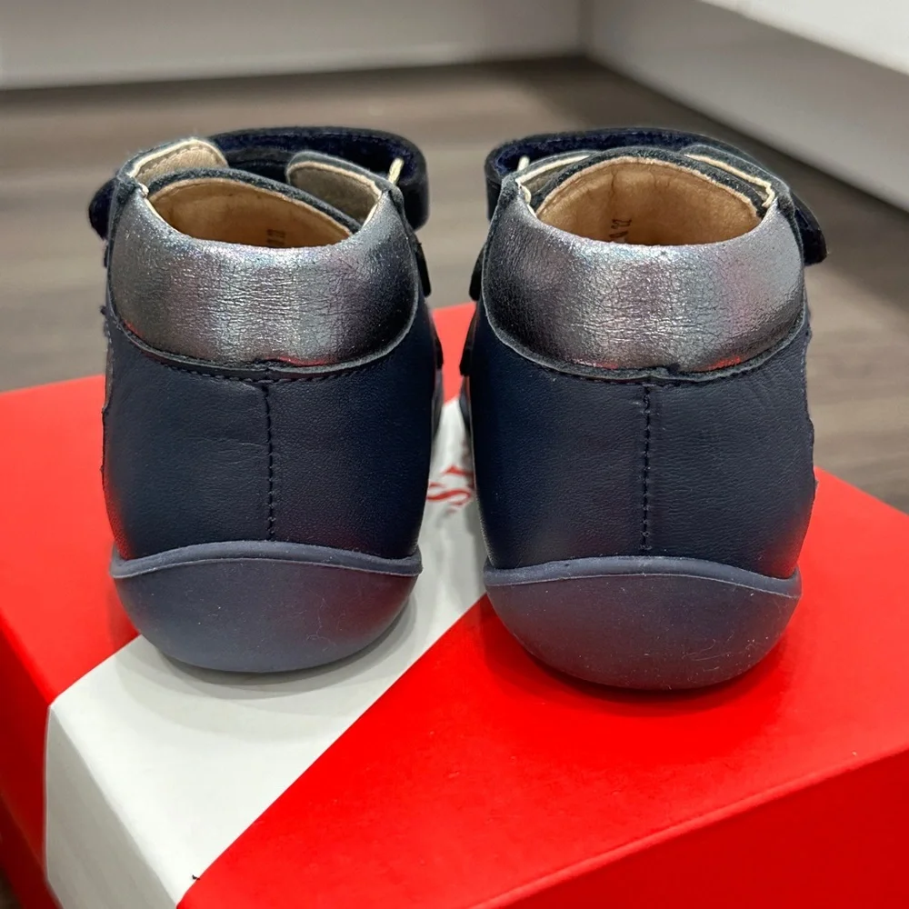 Kickers navy blue kids shoes. Size 22. US size 6. Brand new in box